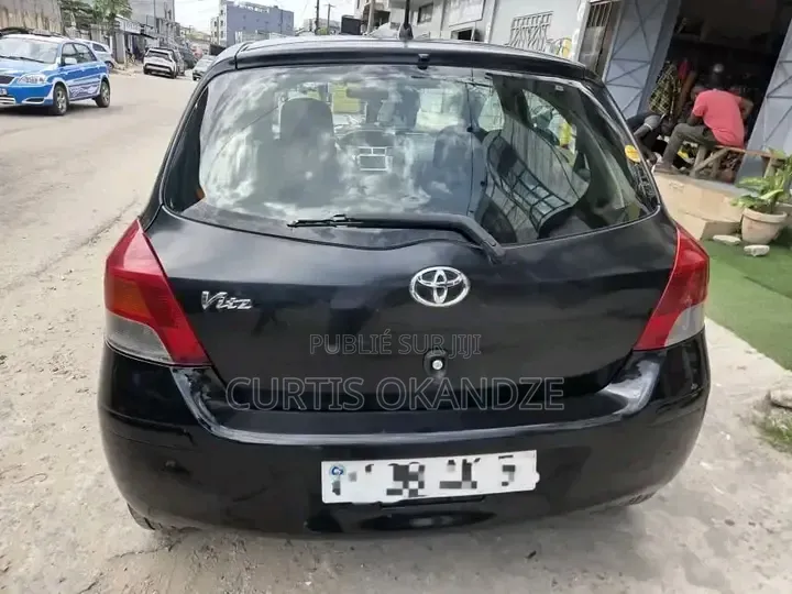 Toyota Yaris 2021 Noir