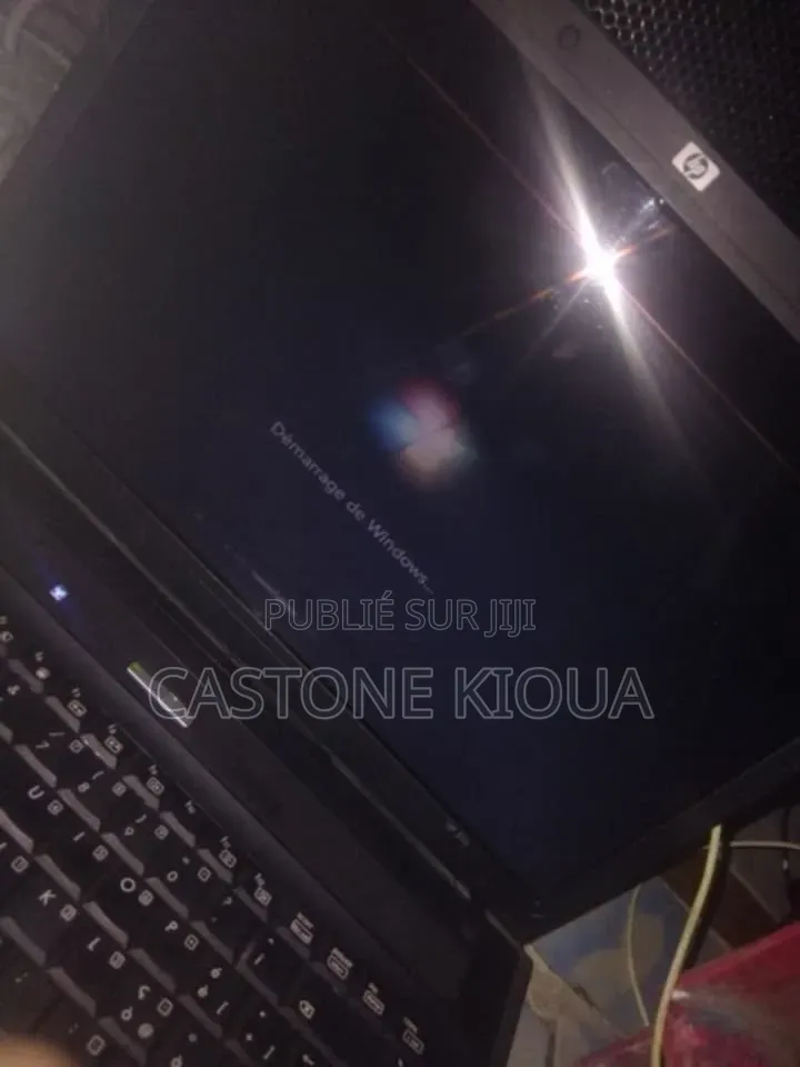 Ordinateur portable HP 14-dq1025cl 64GB Intel Core i5 HDD 60GB