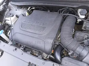Hyundai i20 1.4 U2 CRDi Diesel (MT) 2011 Gris