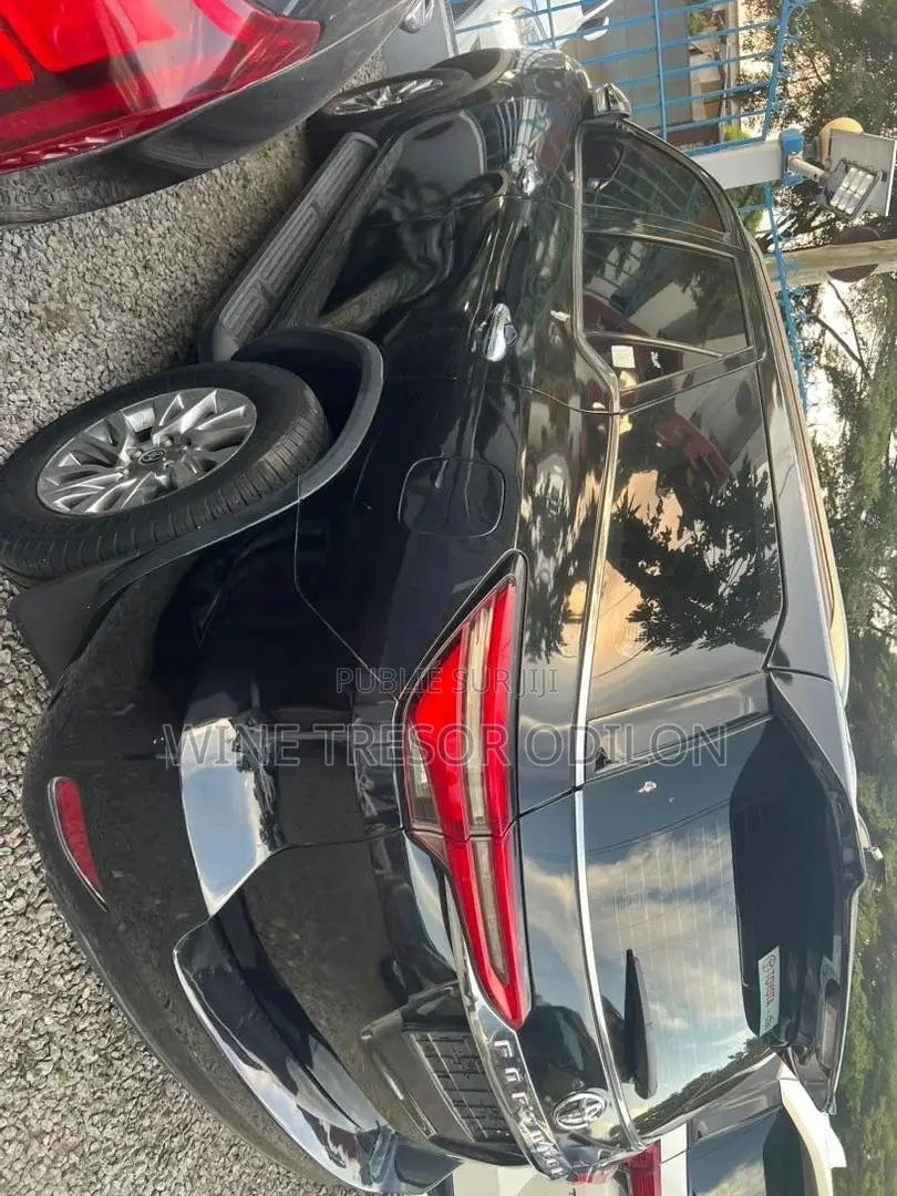 Toyota Fortuner 2.4 D RWD 2023 Noir