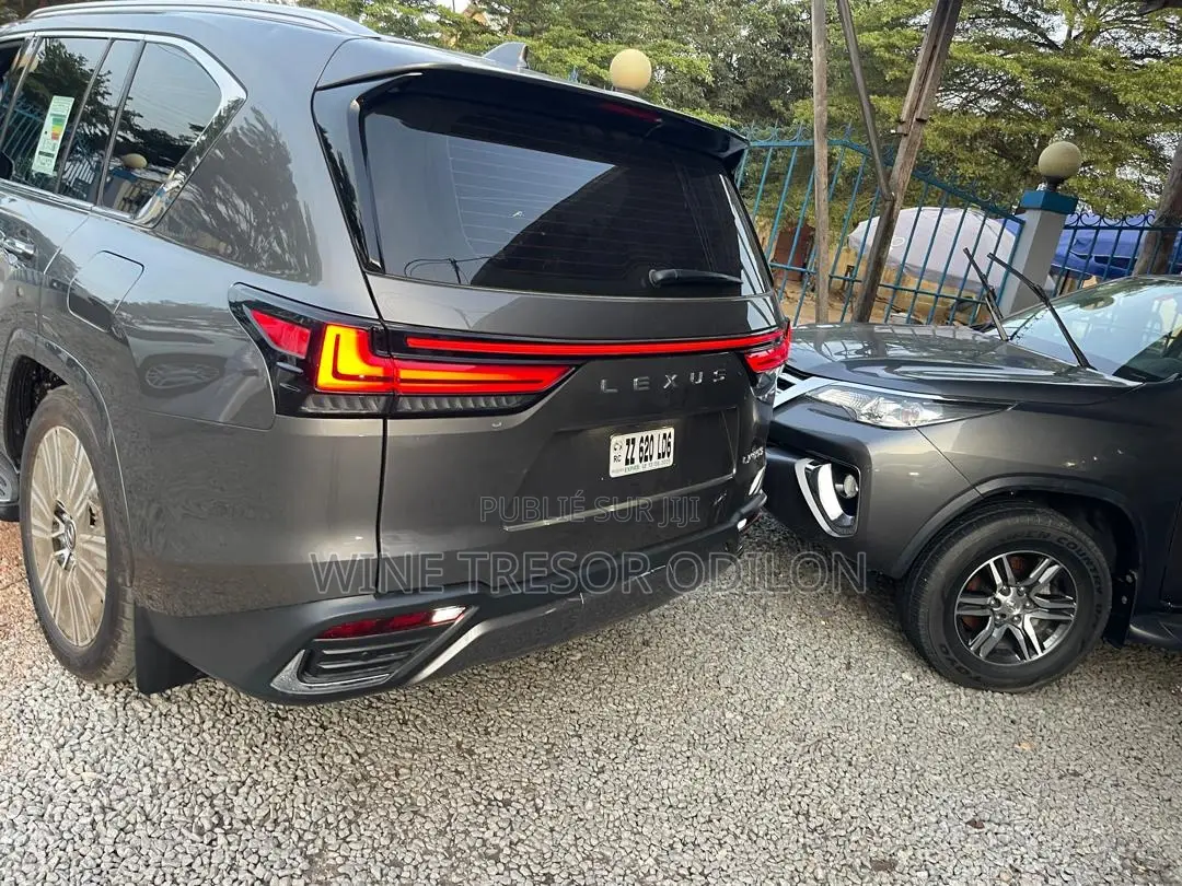 Nouveau Lexus LX 500d 2026 Gris