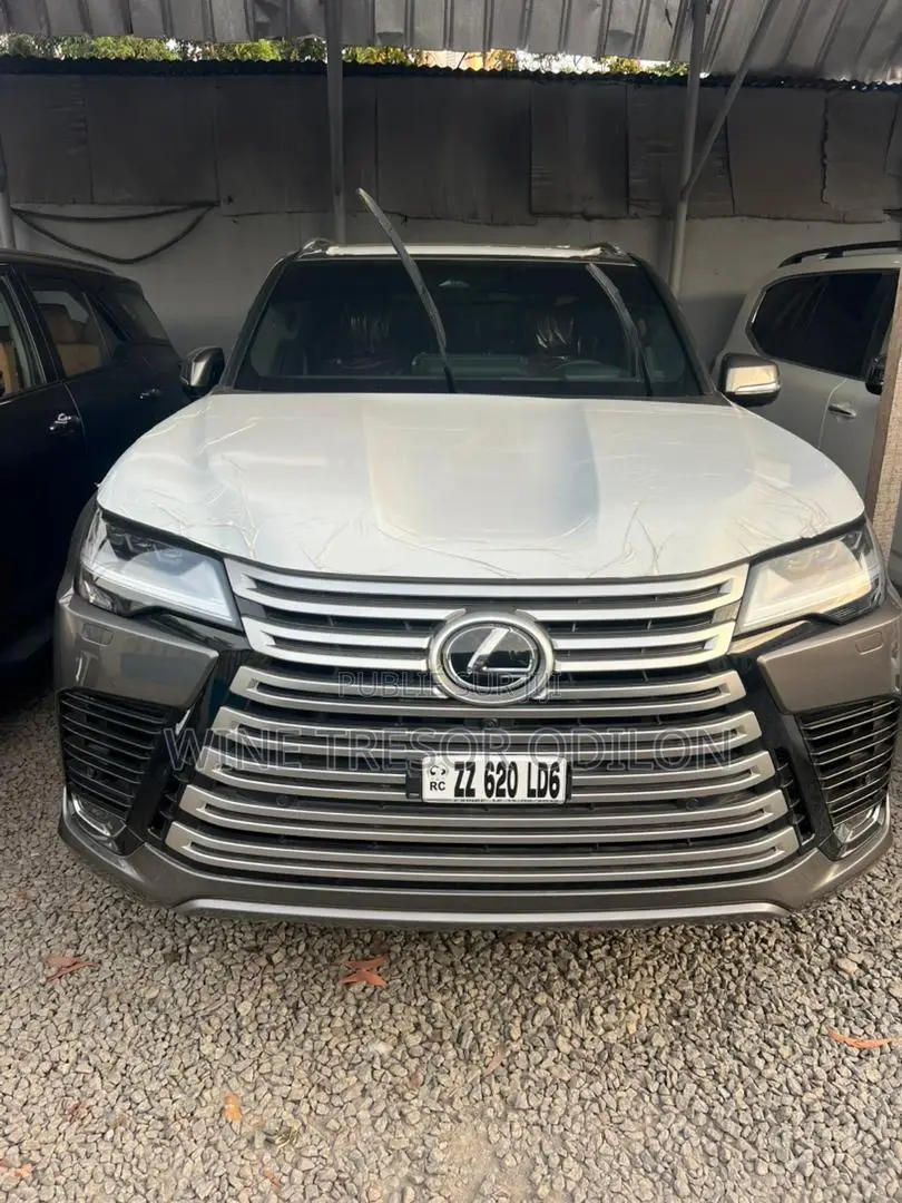 Nouveau Lexus LX 500d 2026 Gris