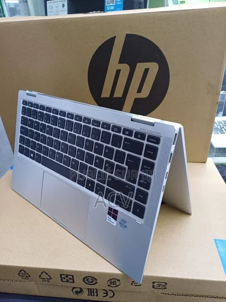Ordinateur portable HP 240 G2 16GB Intel Core i5 SSD 512GB
