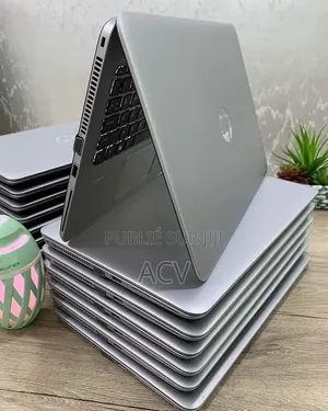 Ordinateur portable HP 240 G2 16GB Intel Core i5 SSD 512GB