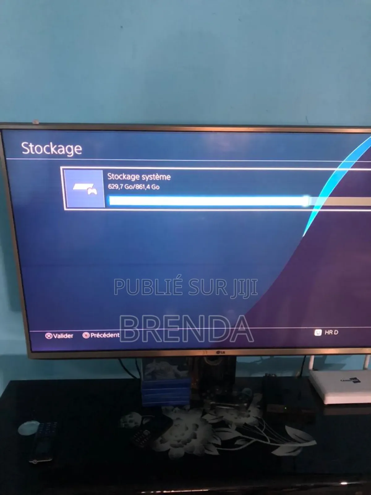 Ps4 Fat 12jeu Craqué Avec Une Manette Propre