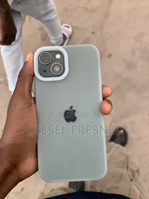 Nouveau Apple iPhone 13 128 GB Argenté