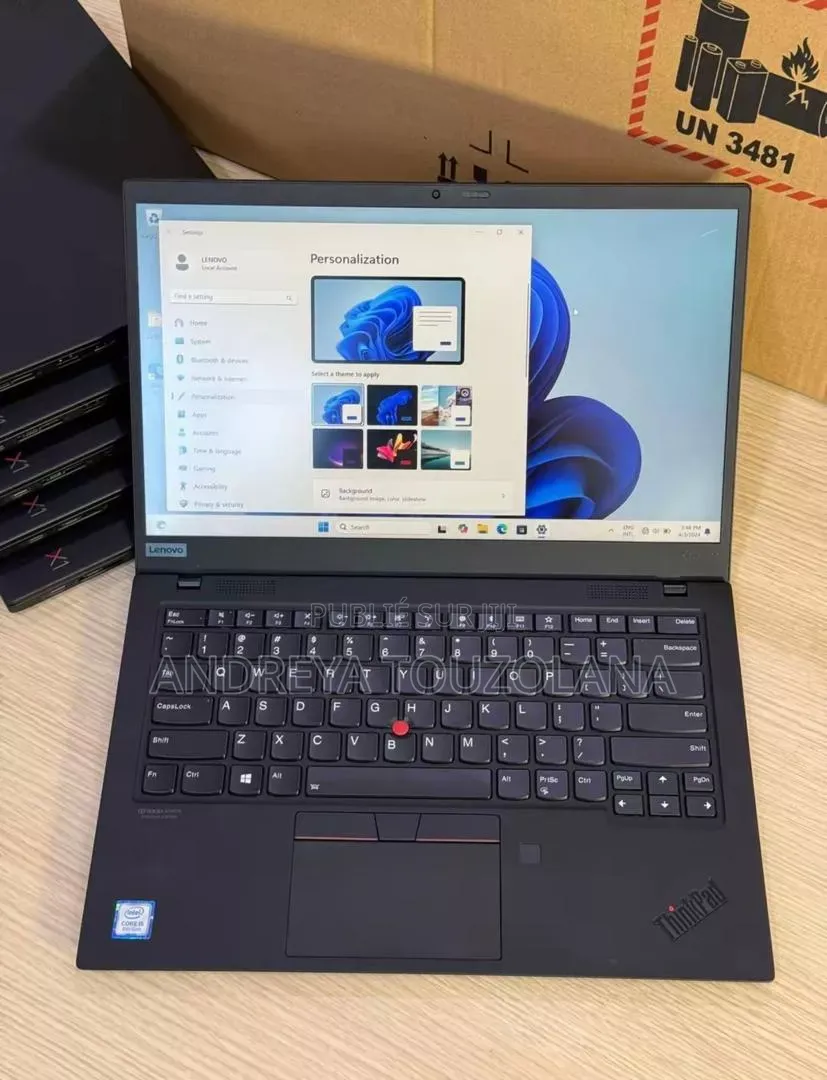 Nouveau Ordinateur portable Lenovo Flex 3 8GB Intel Core i5 SSD 512GB
