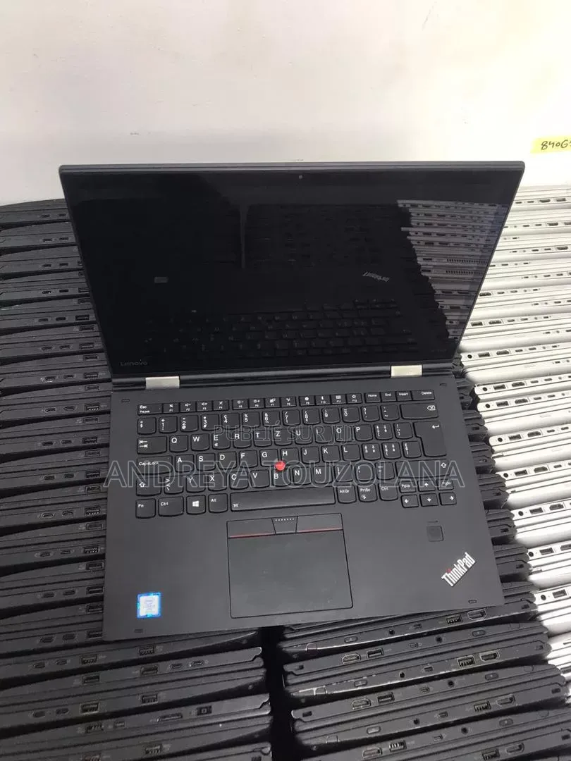 Nouveau Ordinateur portable Lenovo Flex 3 8GB Intel Core i5 SSD 512GB