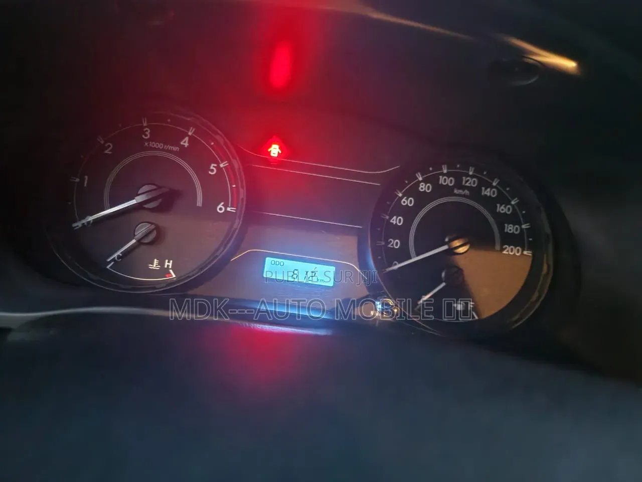 Toyota Hilux 2025 Blanc cassé