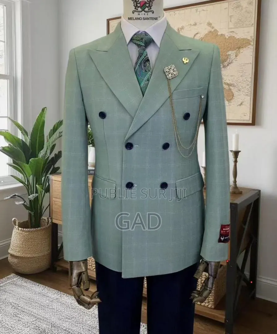 Costume Élégant