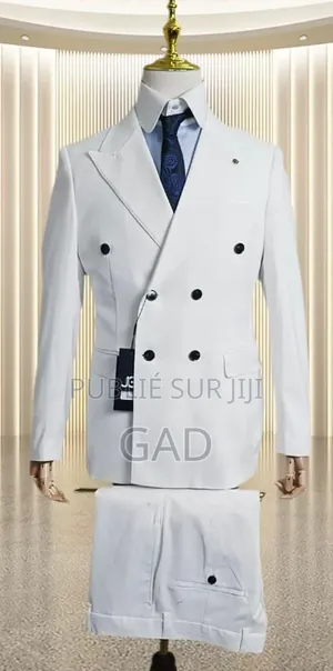 Costume Élégant