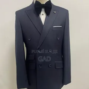 Costume Élégant