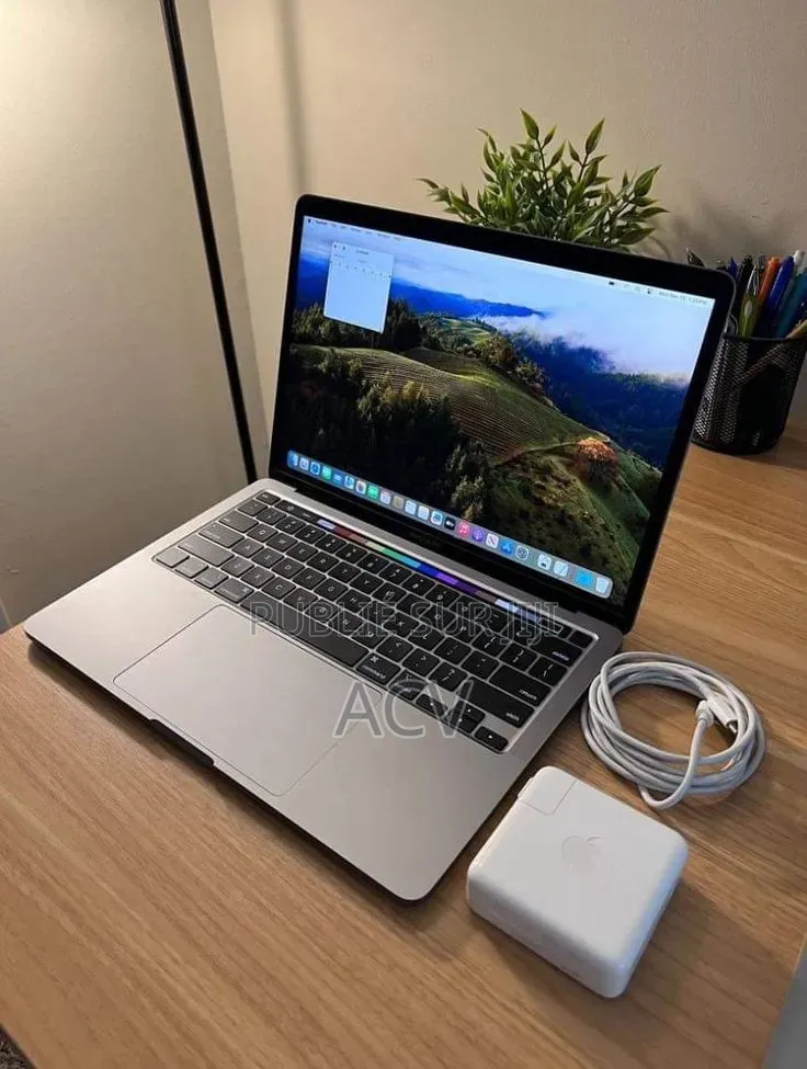 Ordinateur portable HP 250 G10 16GB Intel Core i5 SSD 500GB