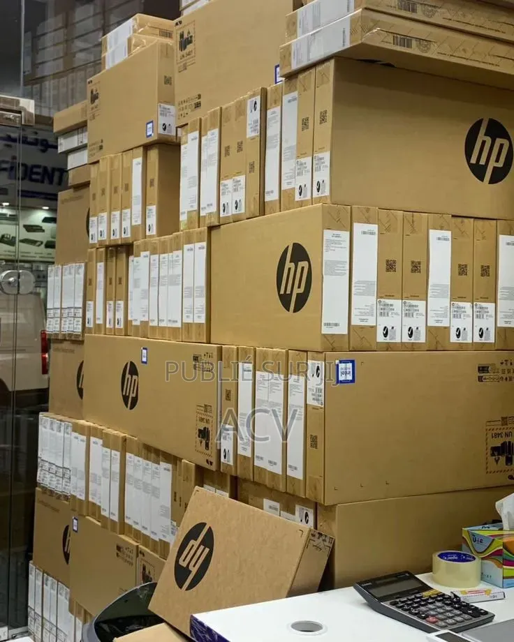 Ordinateur portable HP 250 G10 16GB Intel Core i5 SSD 500GB