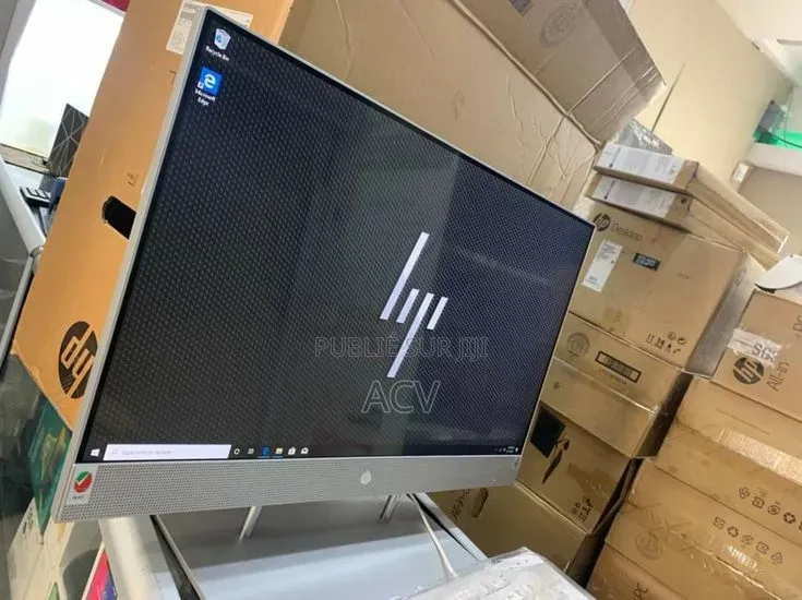 Ordinateur portable HP 250 G10 16GB Intel Core i5 SSD 500GB