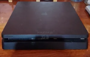 Playstation 4 Version Slim