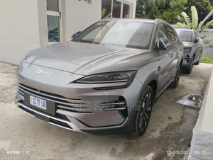 Nouveau BYD Song Plus DM-i 2025 Vert