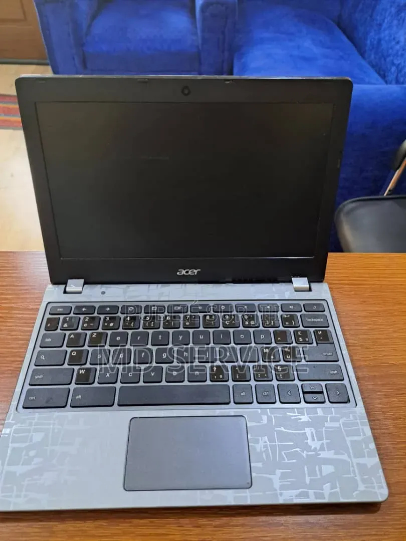 Nouveau Acer Aspire S7-393 4GB Intel Core i5 HDD+SSD 128GB
