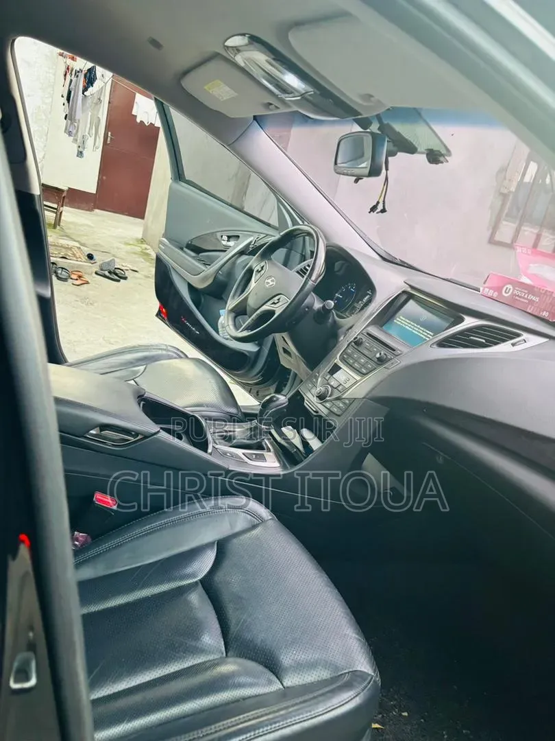 Hyundai Grandeur 2015 Noir