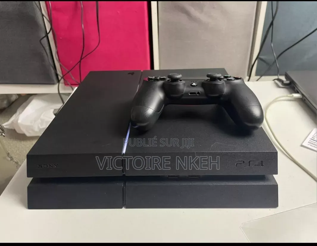 Playstation 4 Slim (Ps4 Slim).