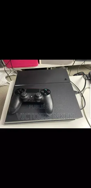 Playstation 4 Slim (Ps4 Slim).