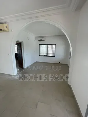 8chbre Maison dans Bechir, Lumumba à Vendre
