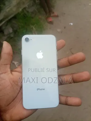 Nouveau Apple iPhone 8 64 GB Blanc