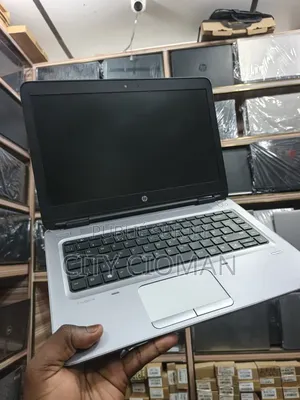 Nouveau HP ProBook 640 G2 8GB Intel Core i5 HDD+SSD 500GB