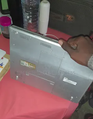 Ordinateur portable Sony VAIO 15E F15218SN 16GB Intel Core i7 SSD 500GB