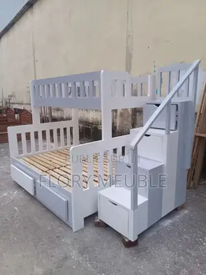 Le Lit Superposé Pour Les Enfants