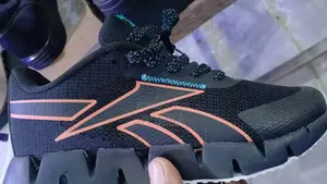 Basket Reebok Noir À 28000