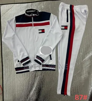 Survêtements De Très Bonnes Qualités