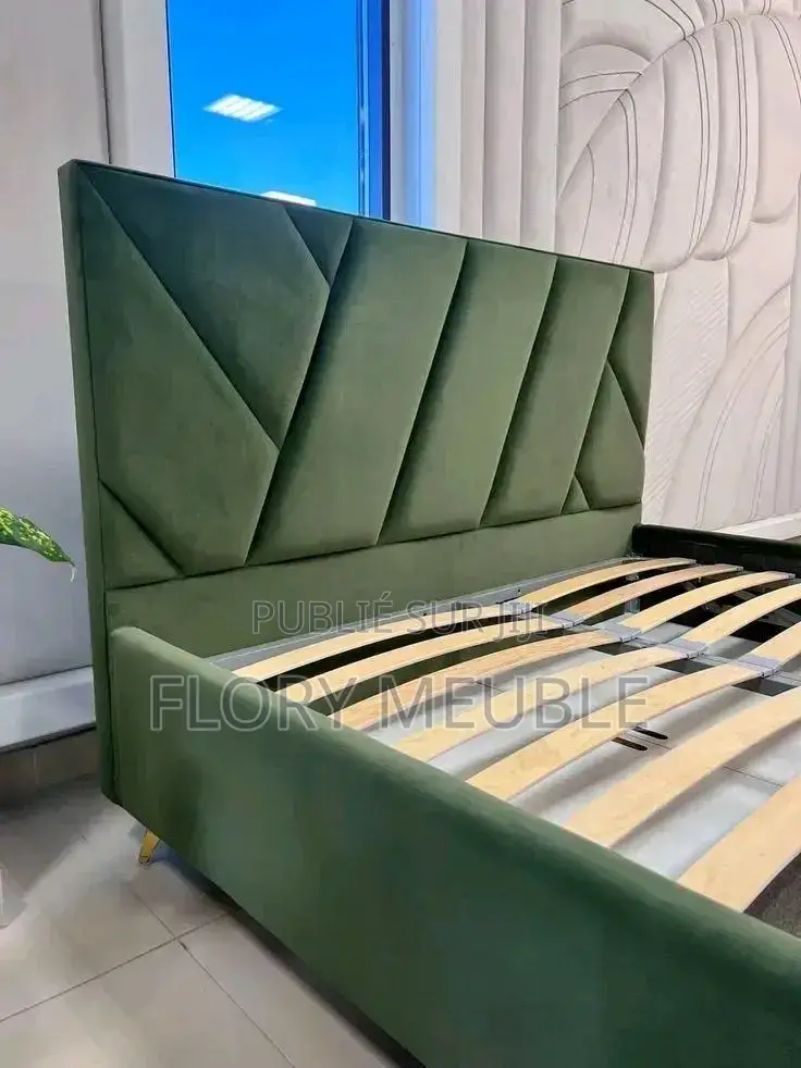 Le Lit Capitonnée