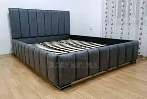 Le Lit Capitonnée