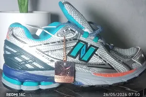 Basket New Balance 1906r À 25000