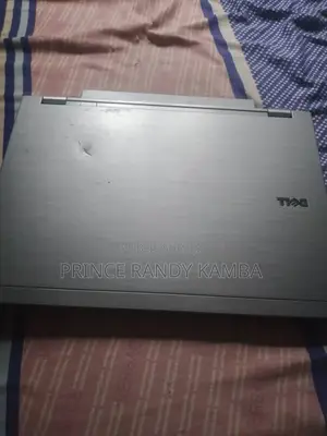 Ordinateur portable Dell Latitude 11 3150 4GB Intel Core 5 SSD 256GB
