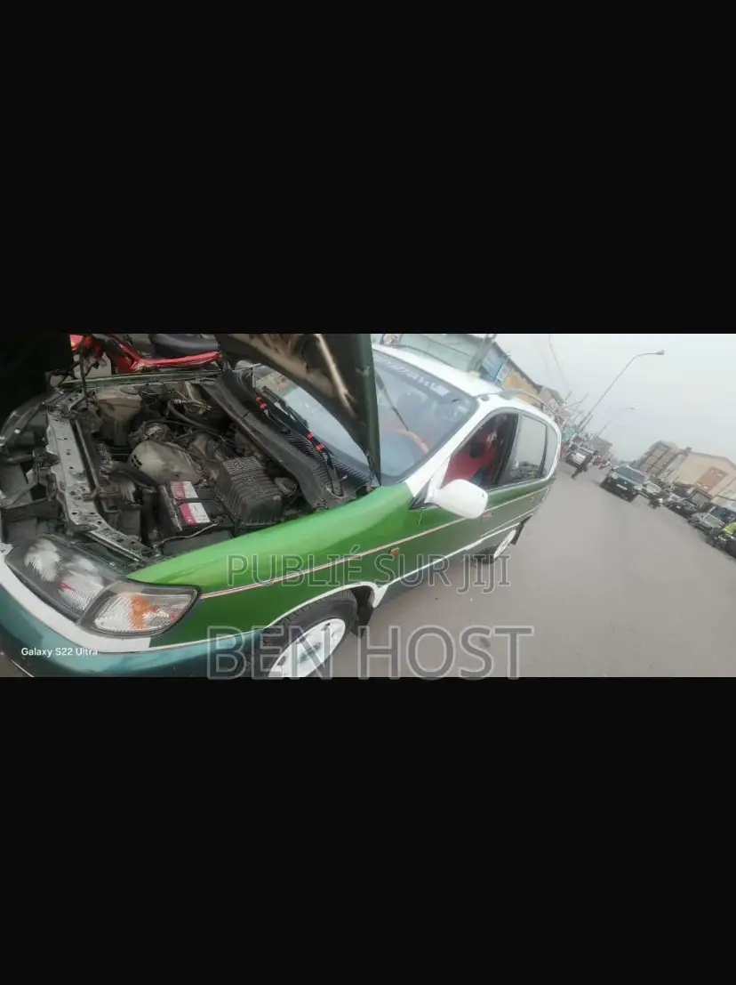 Toyota Corolla 1.6 Verso 2002 Vert