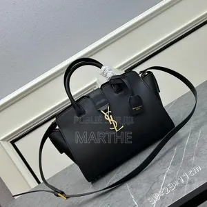 Nouveau Modèle Saint Laurent