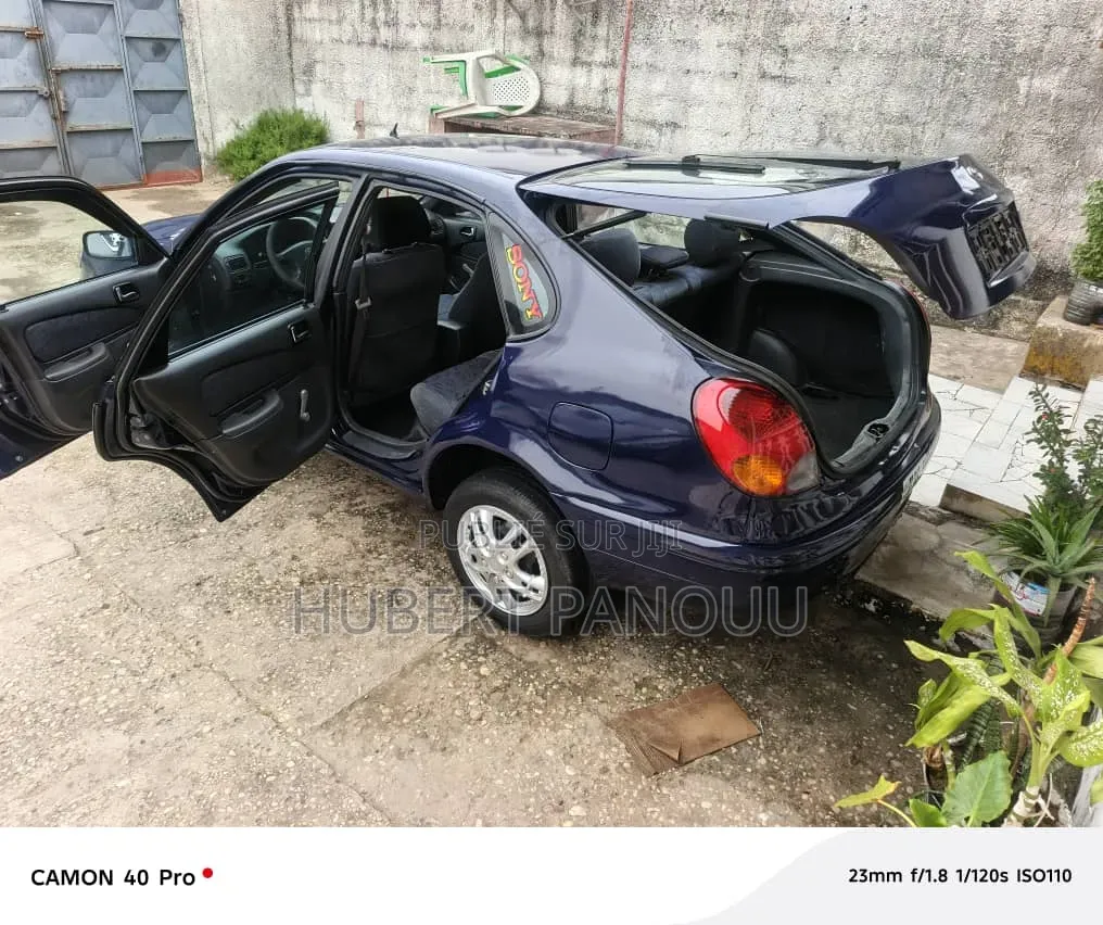 Toyota Corolla 1.4 Sedan 2002 Bleu