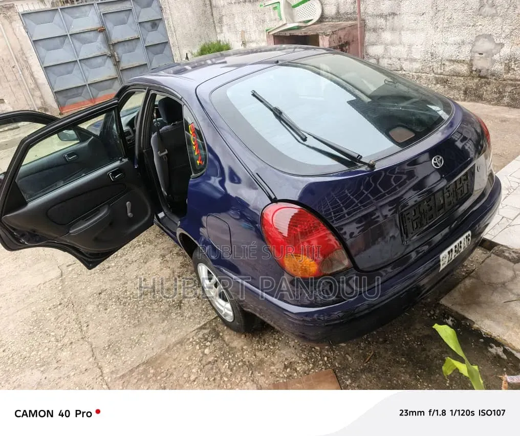 Toyota Corolla 1.4 Sedan 2002 Bleu