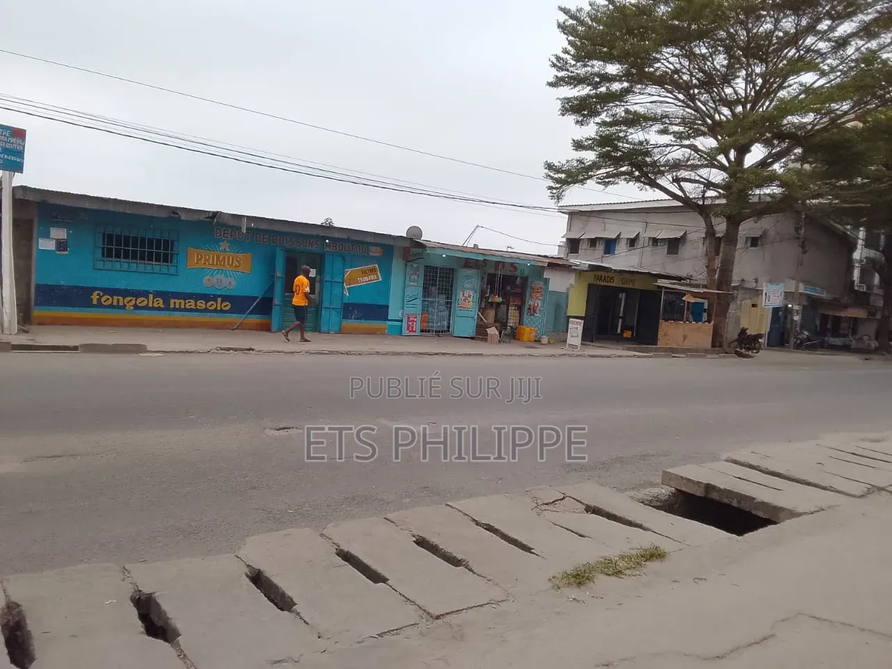 Parcelle Commerciale À Vendre – Quartier La Base | Pointe-Noire