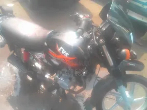 TVS HLX 125 2020 Rouge