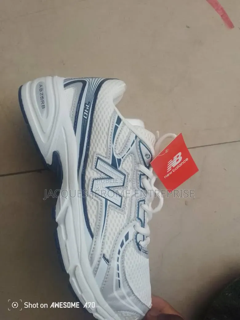Sneakers New Balance 740