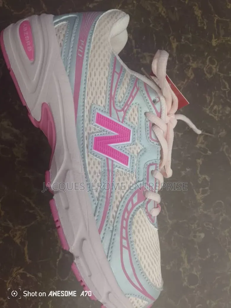 Sneakers New Balance 740