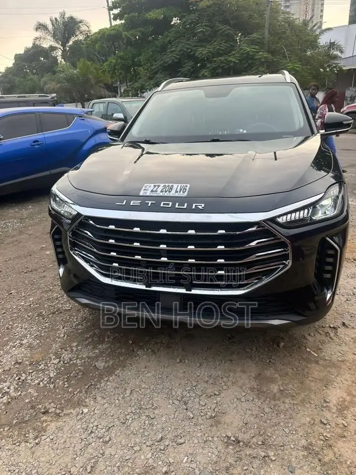 Jetour X70 Plus 1.6 7-Seater FWD 2022 Noir