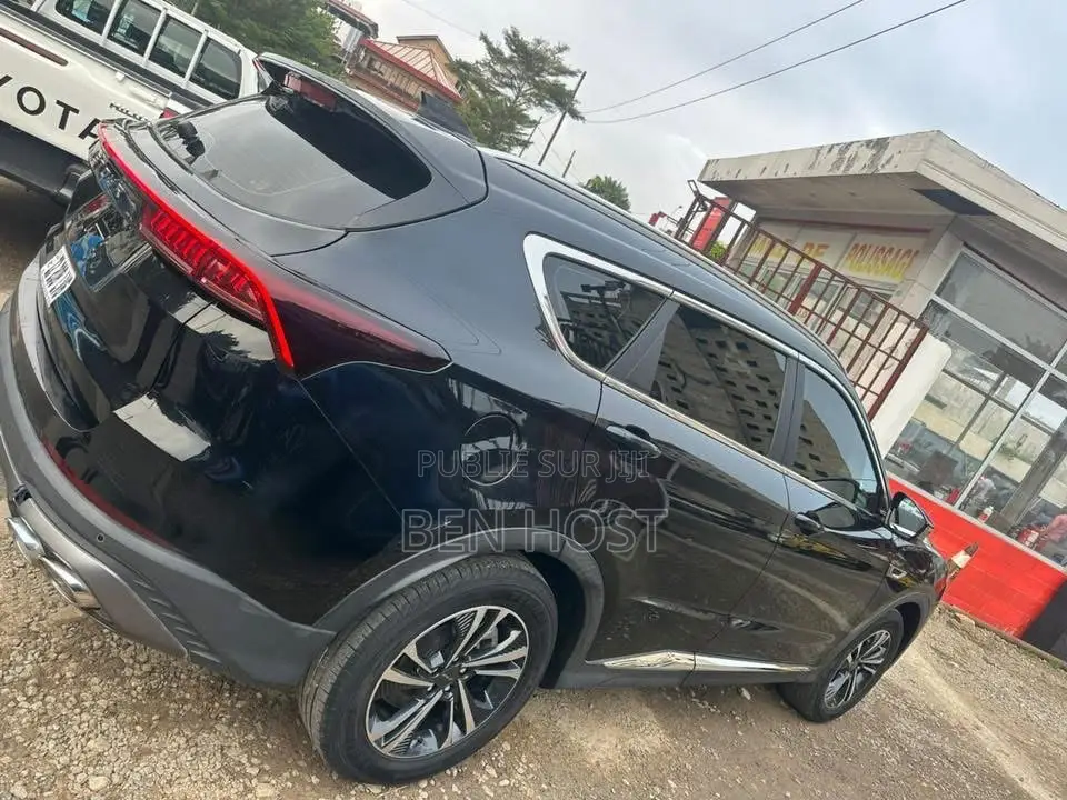 Jetour X70 Plus 1.6 7-Seater FWD 2022 Noir