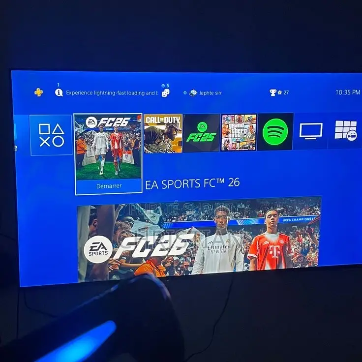 Playstation 4 Slim Déjà Craqué