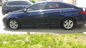 Hyundai Sonata SE Sedan FWD (3.3L 6cyl 5A) 2010 Bleu