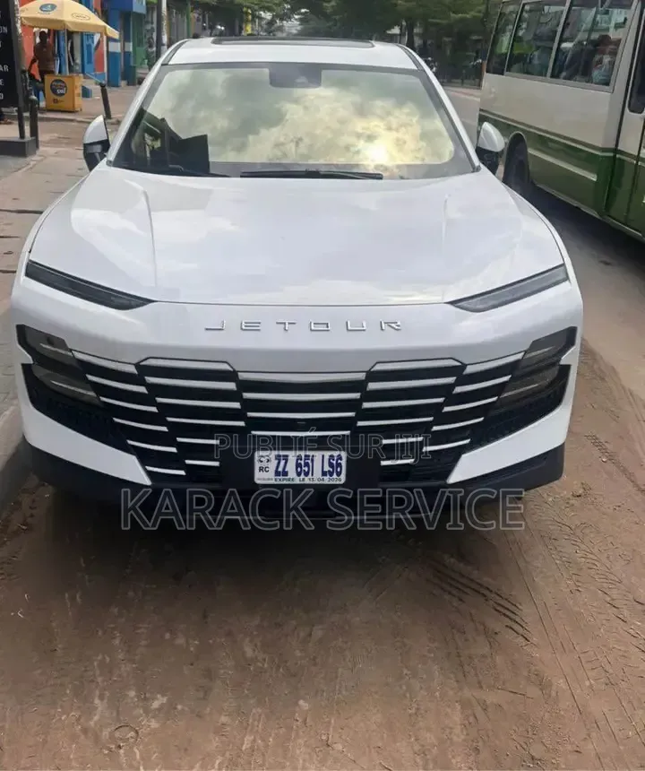 Nouveau Jetour G700 2025 Blanc