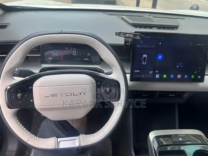 Nouveau Jetour G700 2025 Blanc